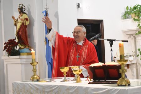 50 años de sacerdocio celebró monseñor Luis Fernández