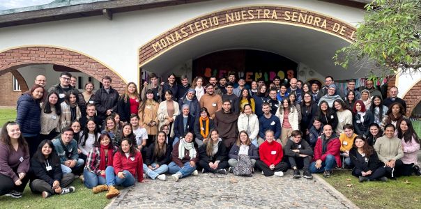 “Cor up”, el encuentro de las religiosas carmelitas con los jóvenes