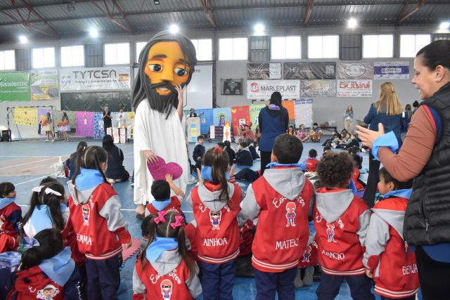 Niños de los jardines de infantes celebraron el Año Jubilar y Vocacional