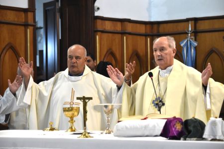 Dos comunidades recibieron a sus nuevos párrocos