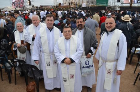 Obispo, sacerdotes y laicos vivirán la canonización del "Cura Brochero"
